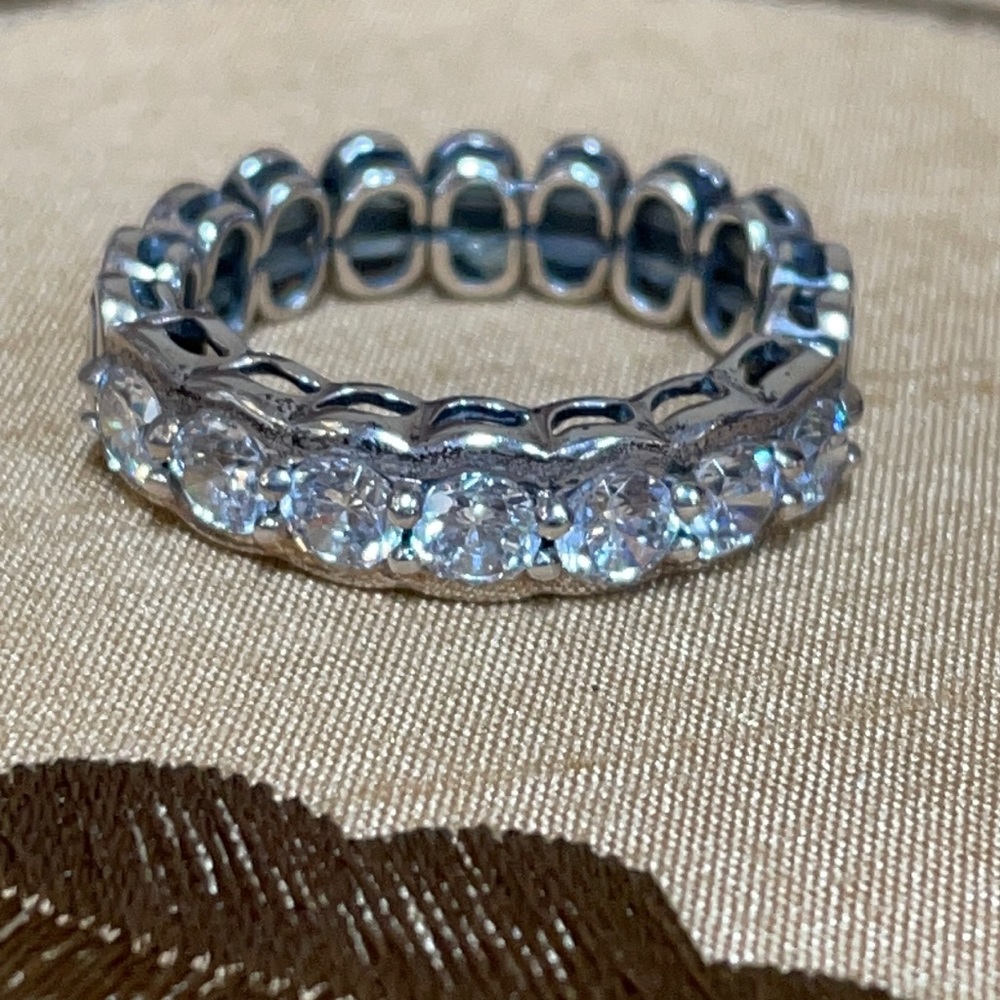 Silpada Bling Stretch Ring, Size 6